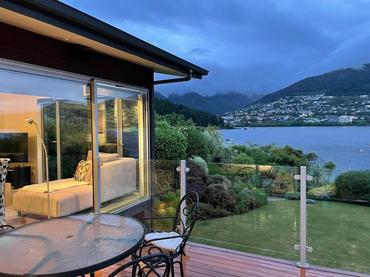 Peninsular Lakefront Queenstown Eksteriør bilde